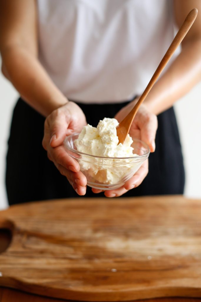 How to Make Quick and Easy Whipped Body Butter