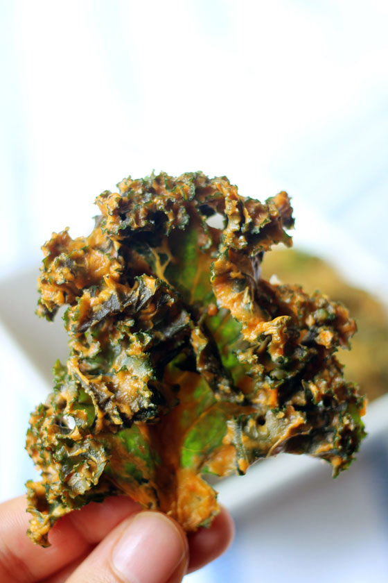 Finally, the Best Ever Kale Chips Recipe – Vegan “Cheesy” Kale