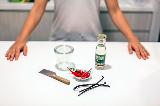 Vanilla Spice Massage Oil Recipe | littlegreendot.com
