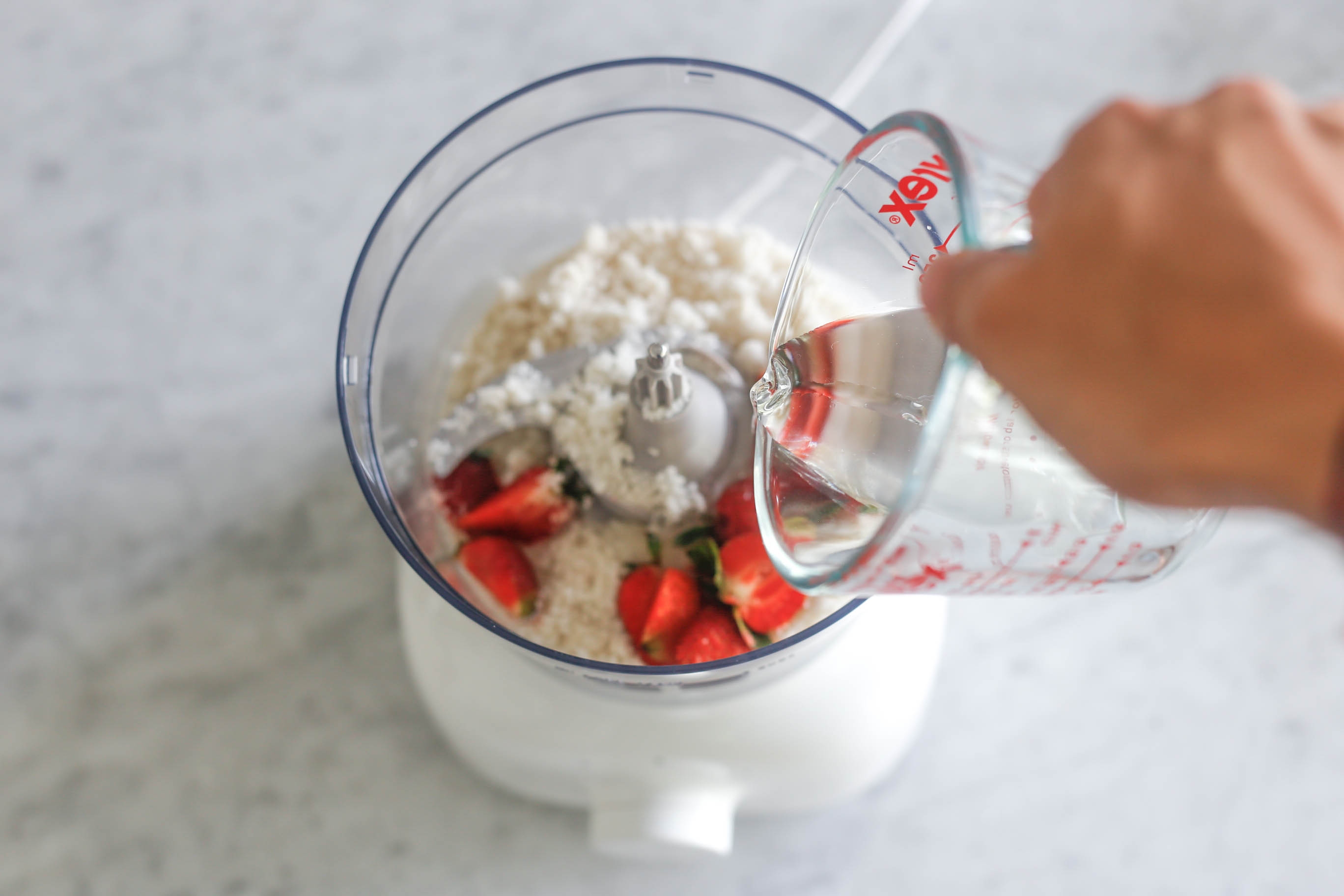 Strawberry Gelato Body Scrub Recipe | littlegreendot.com