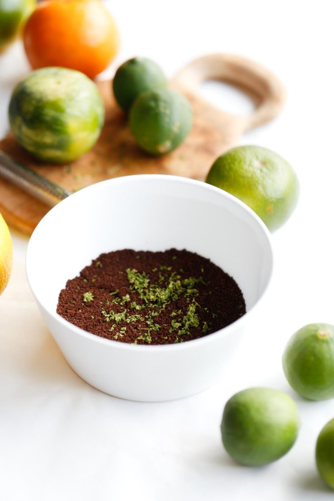 Coffee Scrub + How to Make it Super Gentle | littlegreendot.com